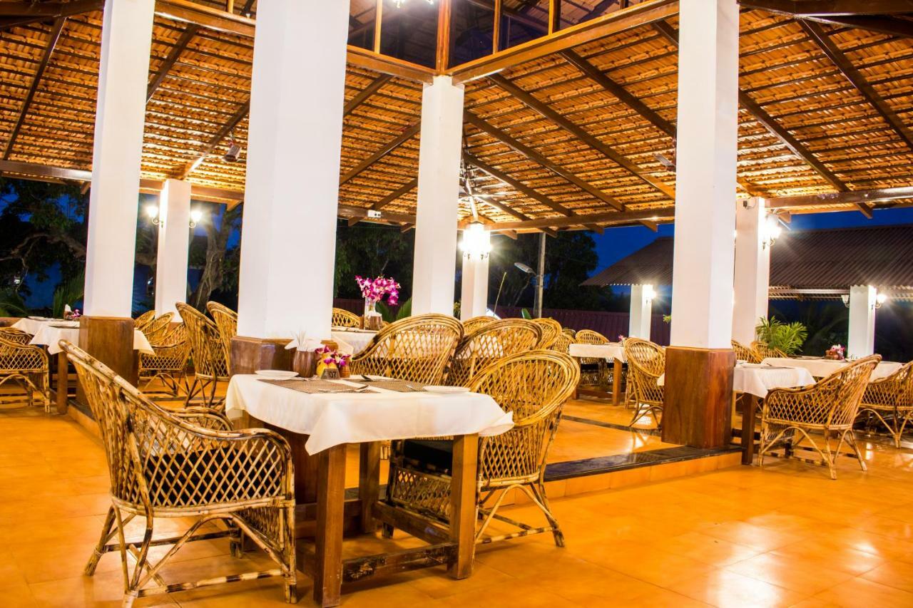 Wild Berry Resort Agonda Canacona Exteriör bild