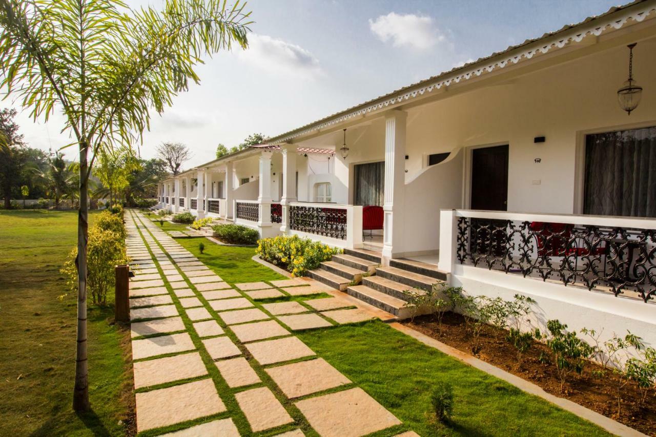 Wild Berry Resort Agonda Canacona Exteriör bild